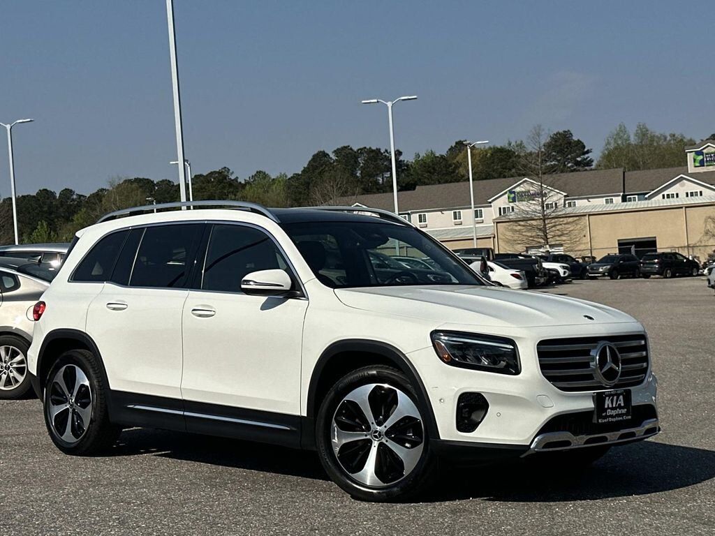 2025 MERCEDES-BENZ GLB-Class