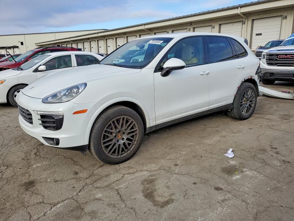 2017 PORSCHE Cayenne