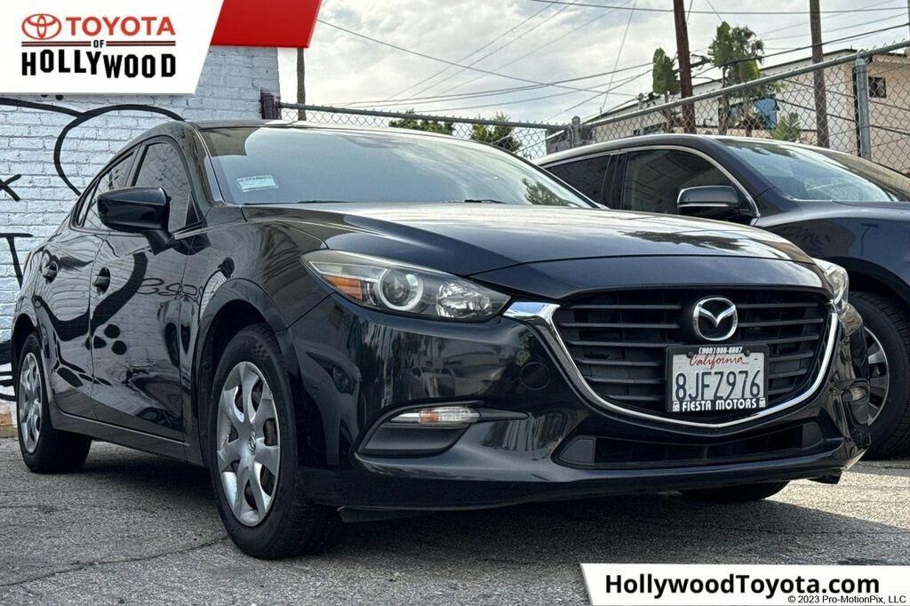 2018 MAZDA Mazda3