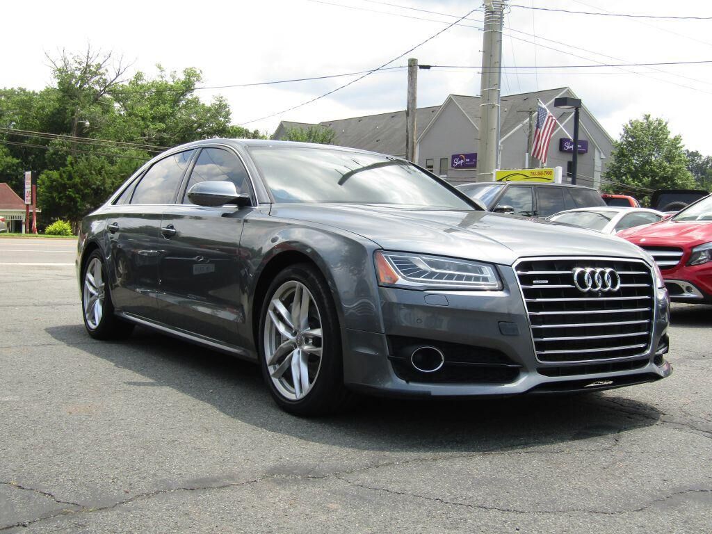 2016 AUDI A8