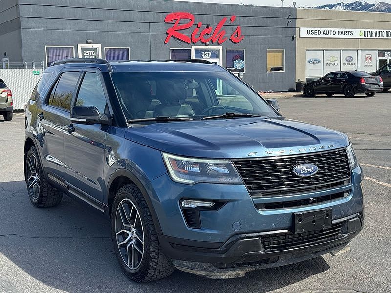 2019 FORD Explorer