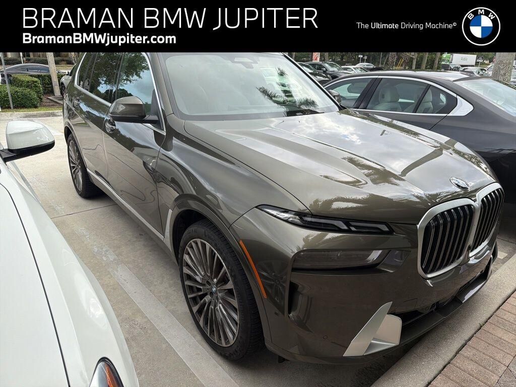 2025 BMW X7