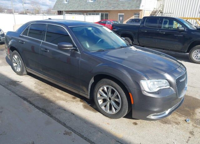 2015 CHRYSLER 300
