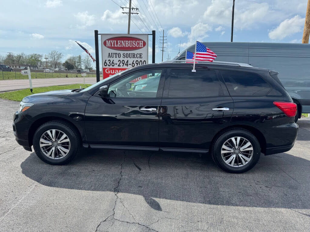 2020 NISSAN Pathfinder