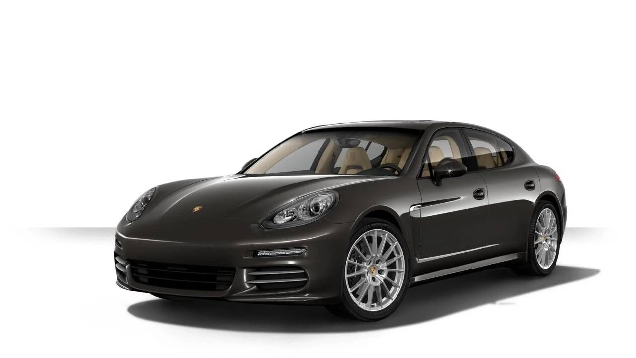 2016 PORSCHE Panamera