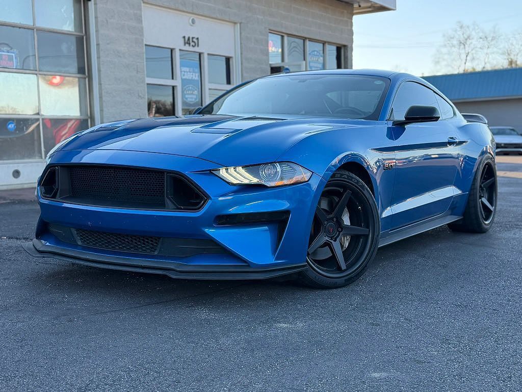 2020 FORD Mustang