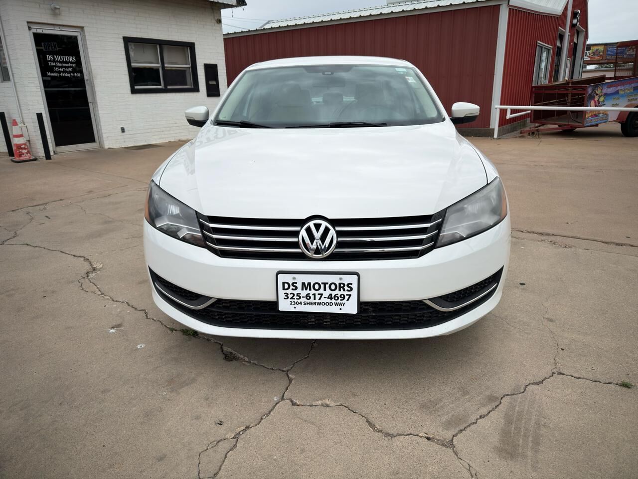 2013 VOLKSWAGEN Passat