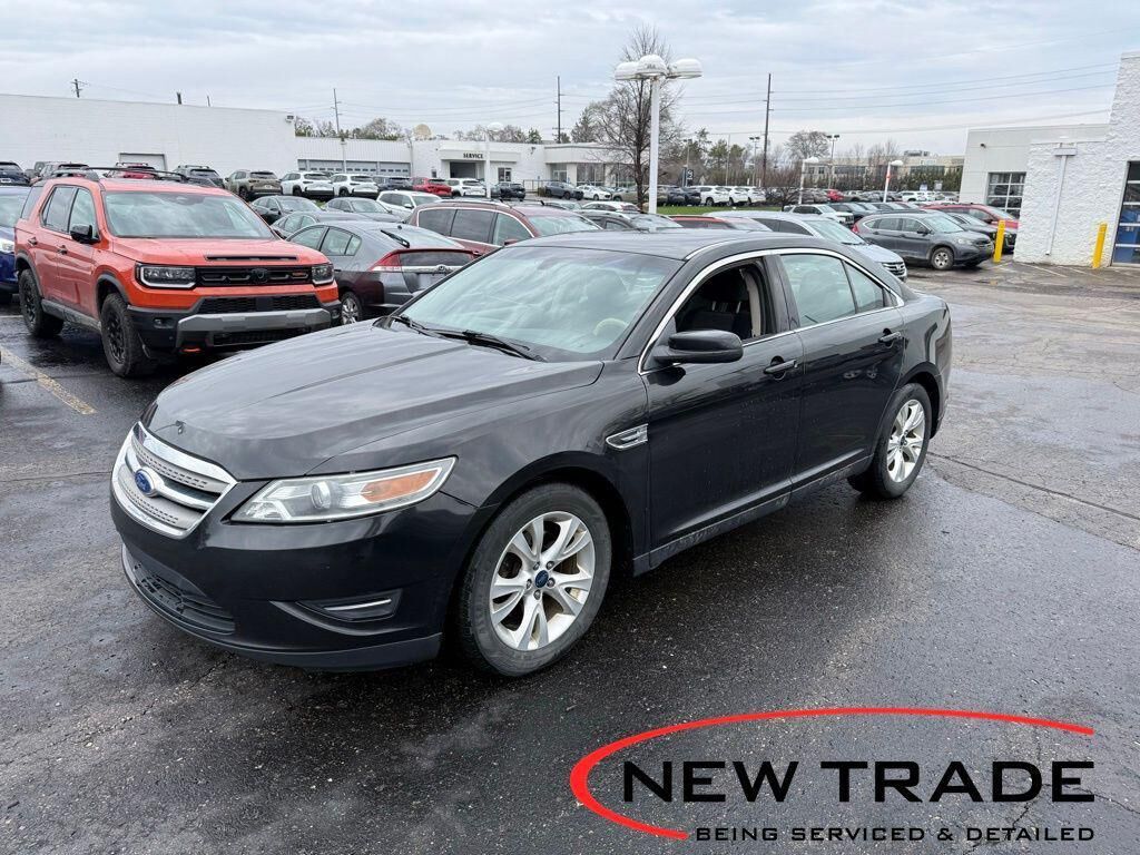 2012 FORD Taurus