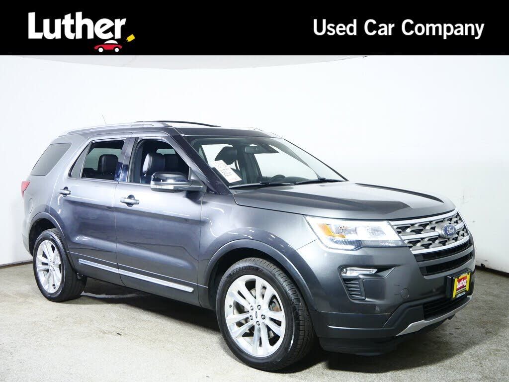 2018 FORD Explorer