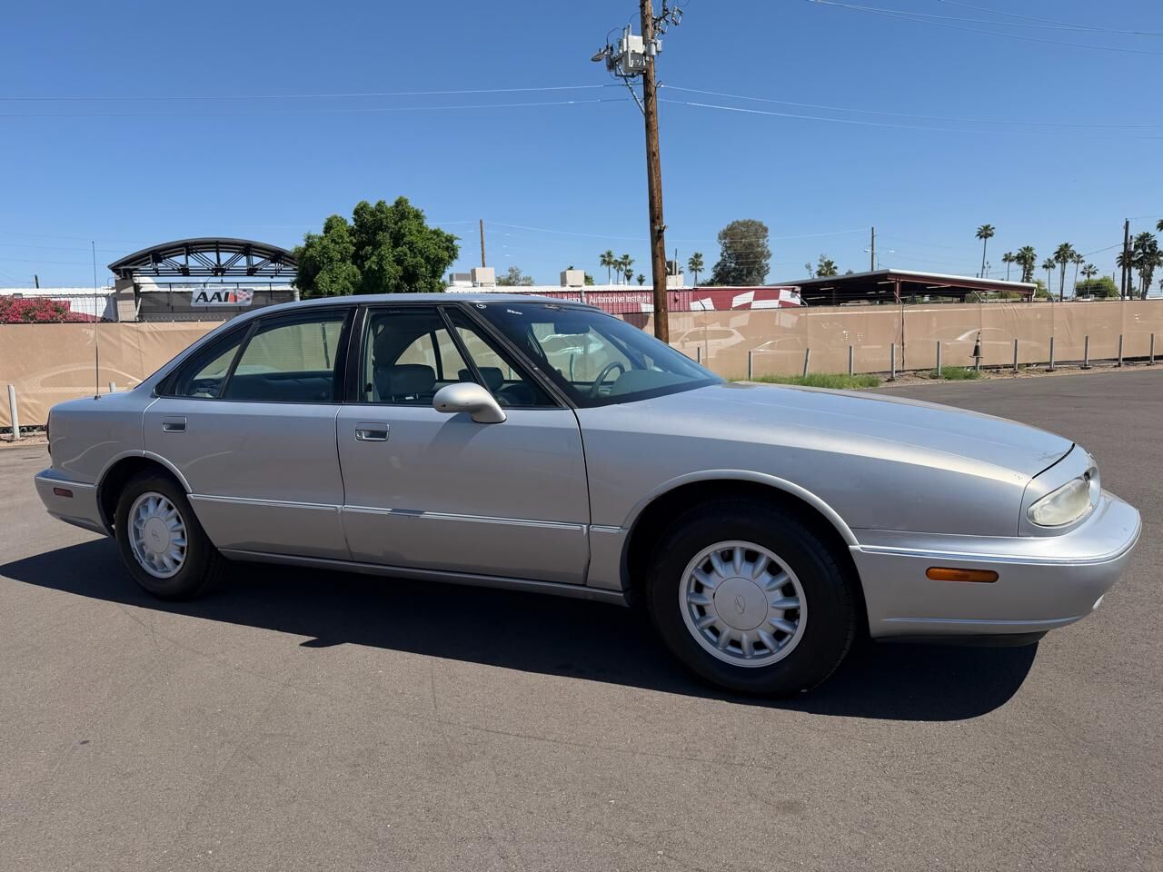 1997 OLDSMOBILE Eighty Eight