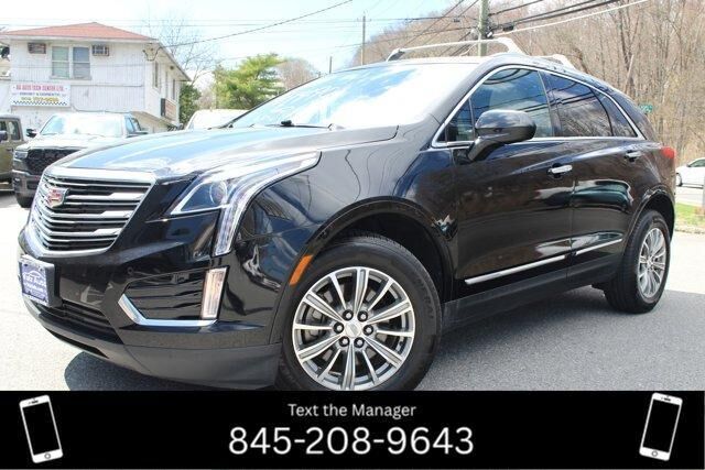 2017 CADILLAC XT5