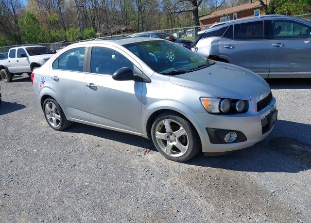 2012 CHEVROLET Sonic