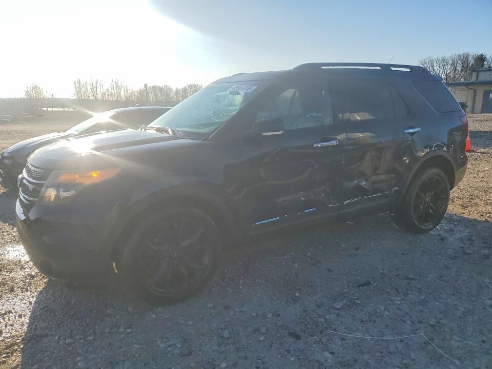 2015 FORD Explorer