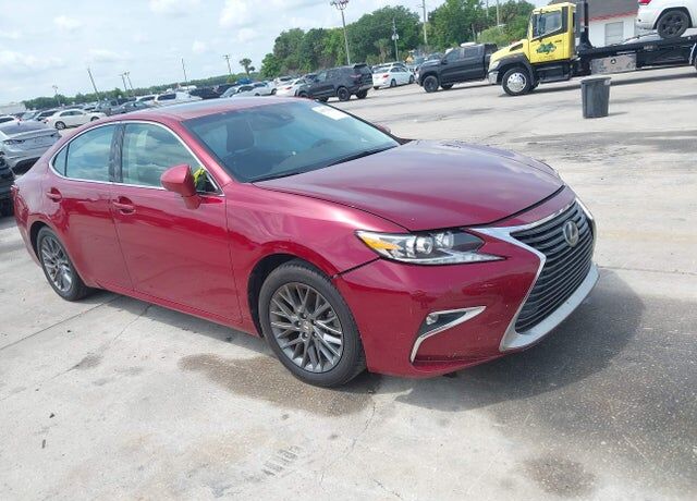 2018 LEXUS ES