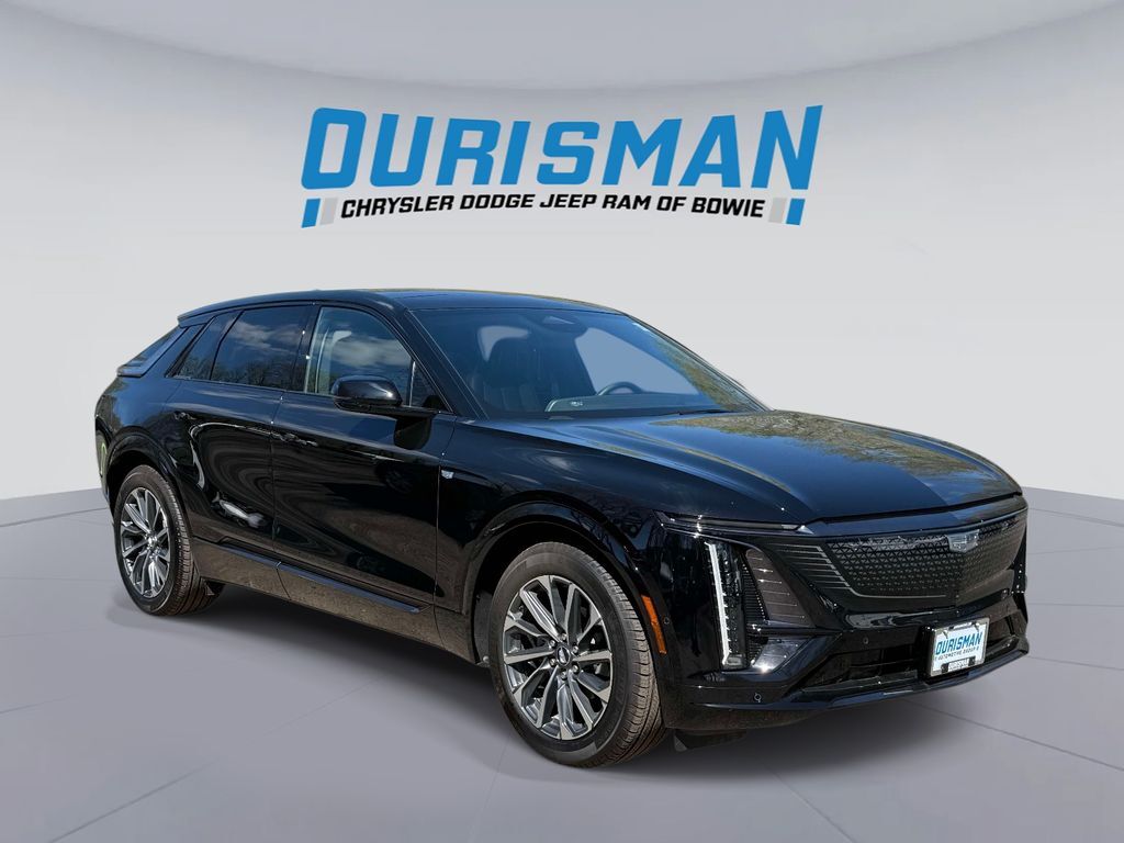 2025 CADILLAC Lyriq