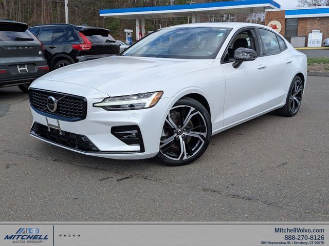 2023 VOLVO S60