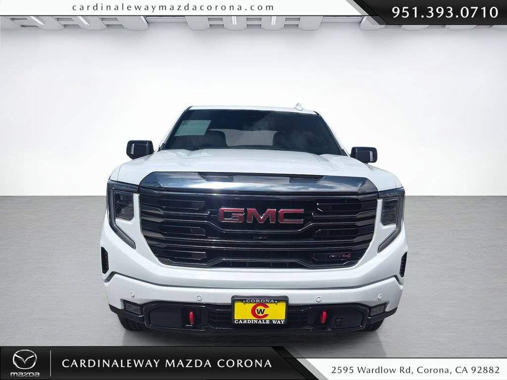2023 GMC Sierra
