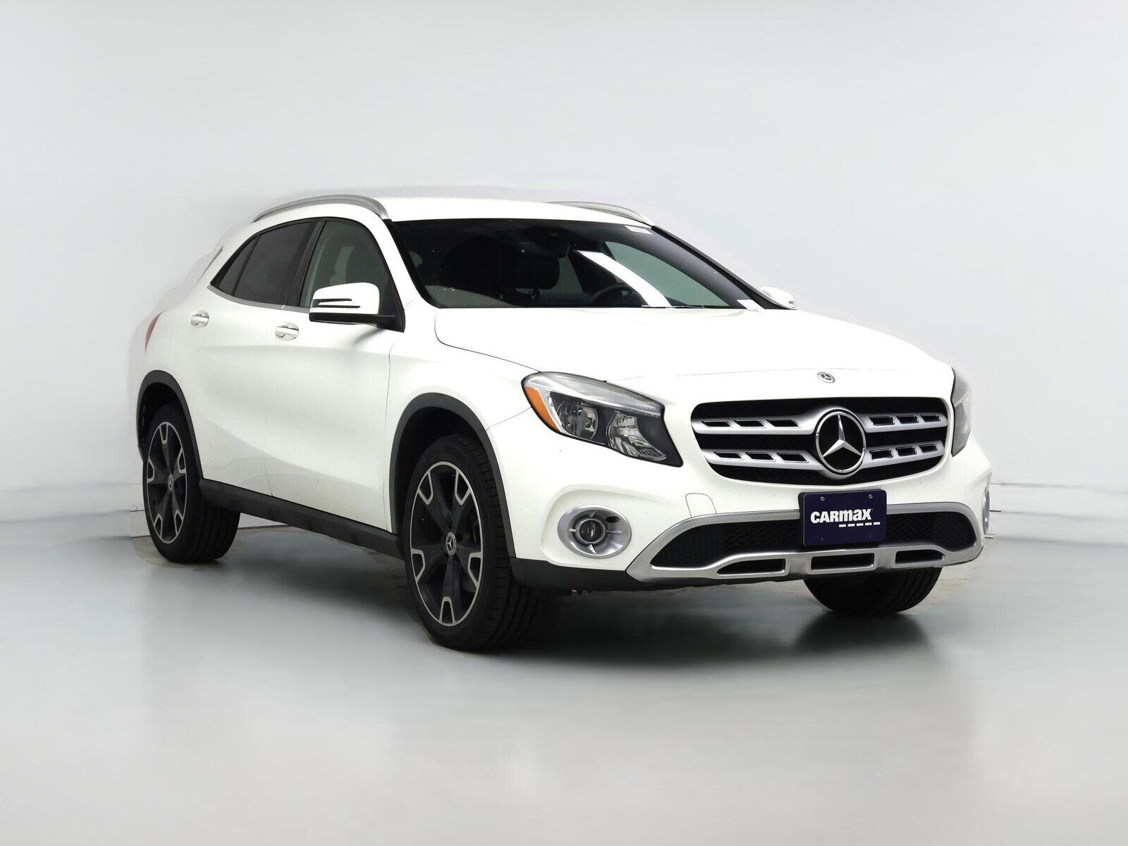 2019 MERCEDES-BENZ GLA-Class