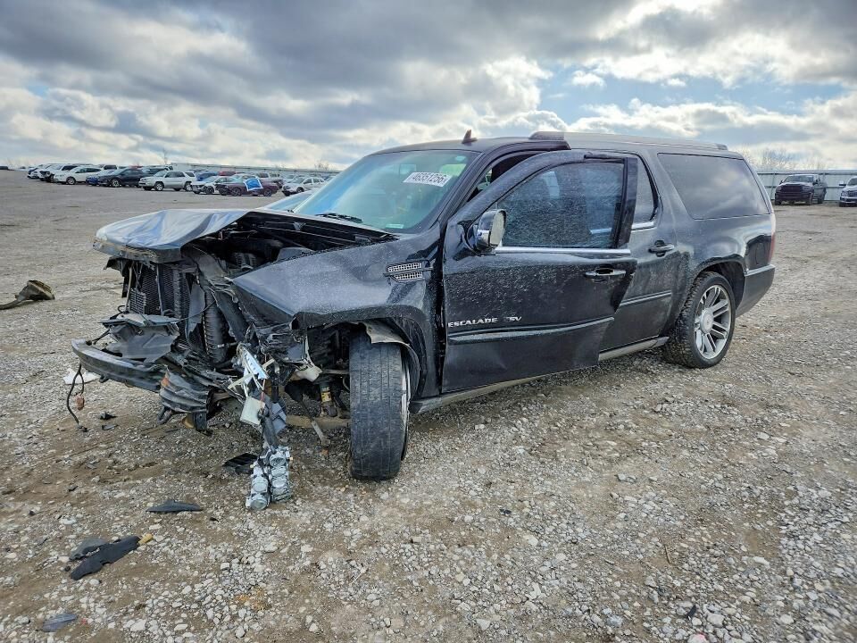 2013 CADILLAC Escalade