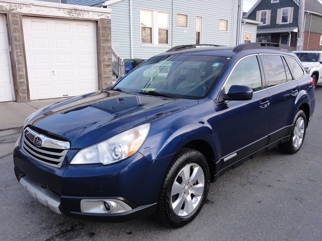 2011 SUBARU Outback