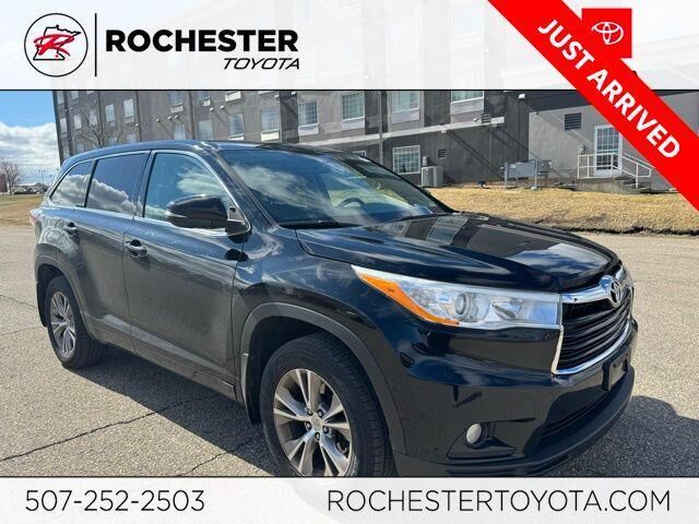 2014 TOYOTA Highlander