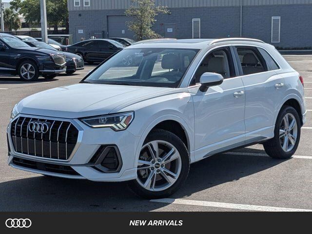 2022 AUDI Q3