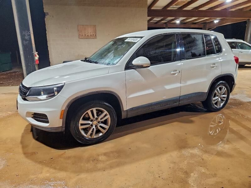 2014 VOLKSWAGEN Tiguan