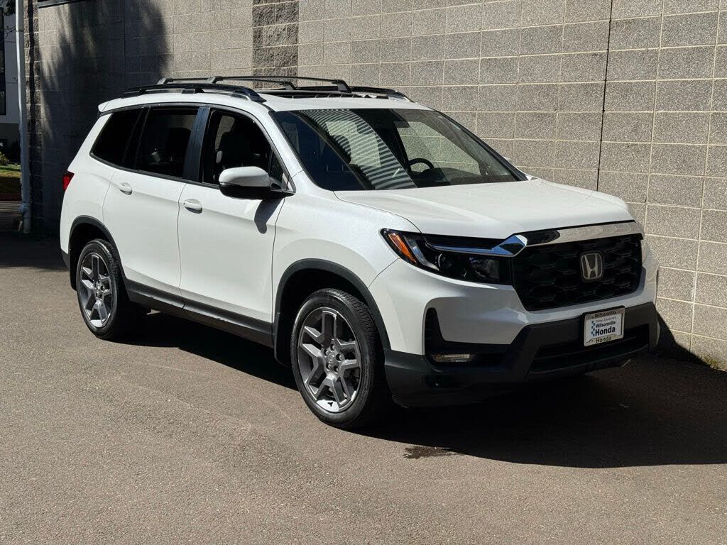 2023 HONDA Passport