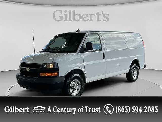 2020 CHEVROLET Express