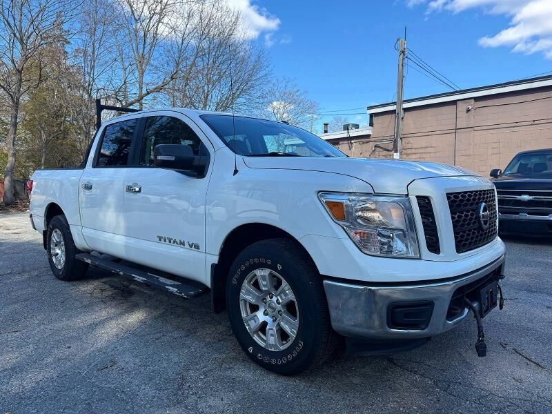 2019 NISSAN Titan