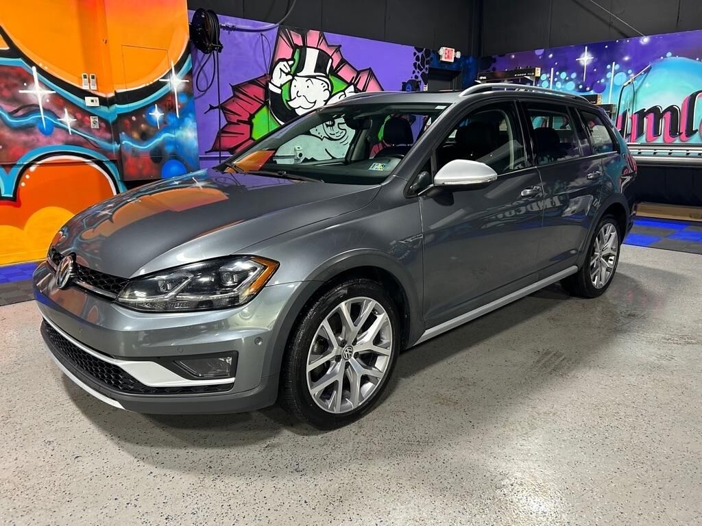 2018 VOLKSWAGEN Golf Alltrack