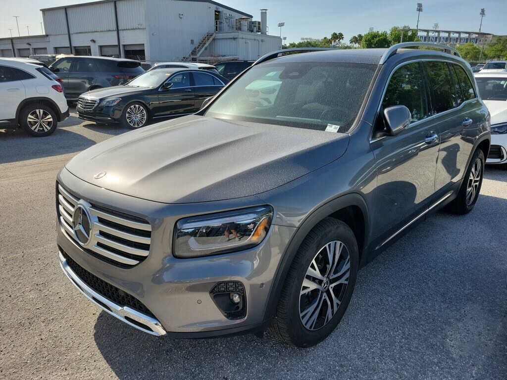 2026 MERCEDES-BENZ GLB-Class