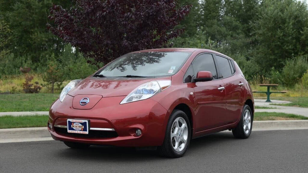 2011 NISSAN Leaf
