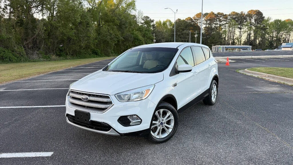2017 FORD Escape