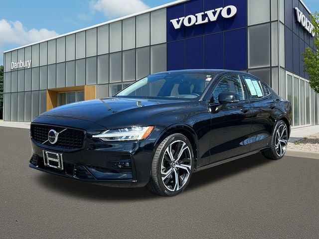 2023 VOLVO S60