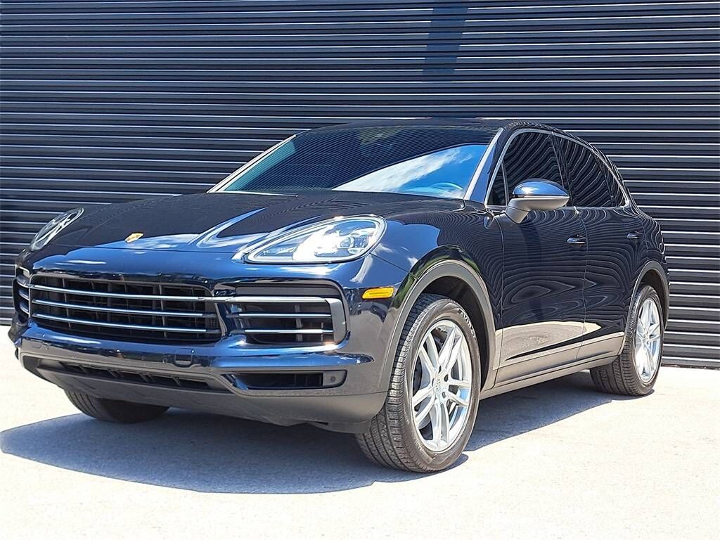 2022 PORSCHE Cayenne