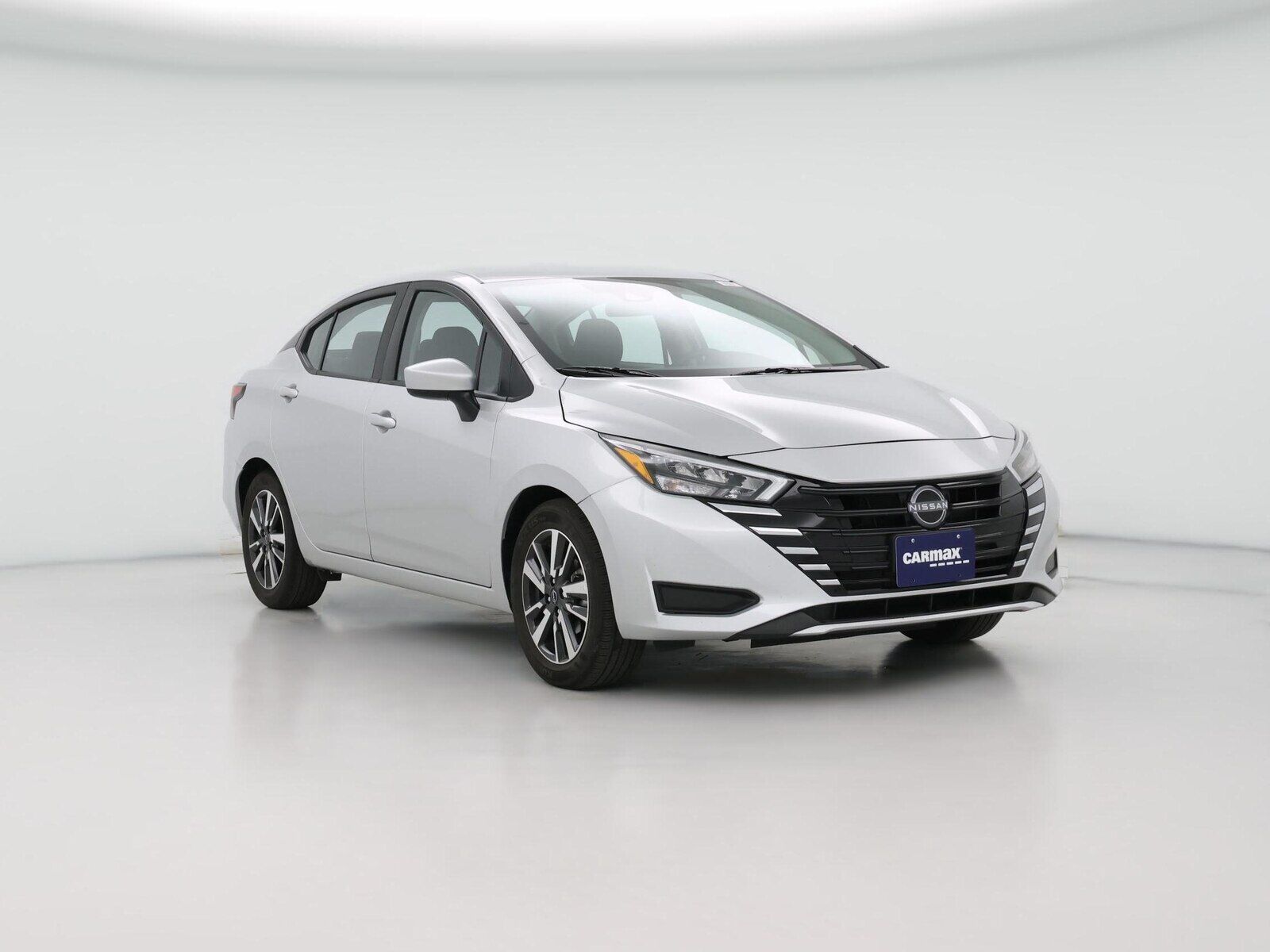 2025 NISSAN Versa