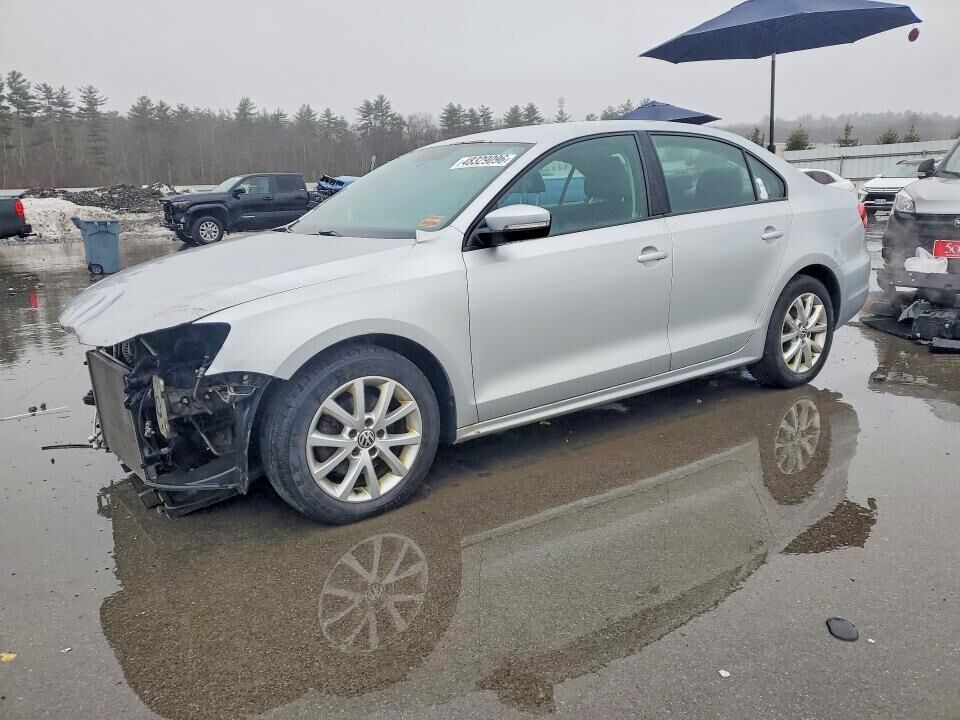 2012 VOLKSWAGEN Jetta