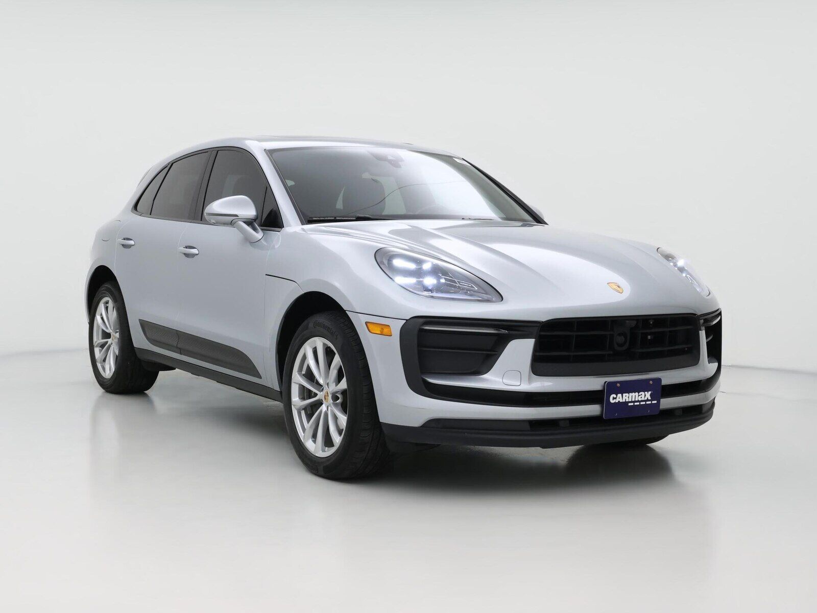 2022 PORSCHE Macan