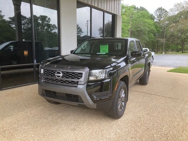 2025 NISSAN Frontier