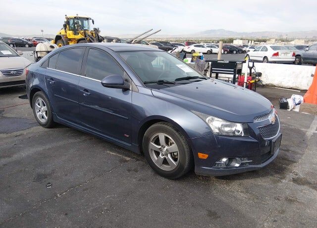 2013 CHEVROLET Cruze