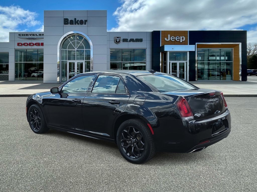 2023 CHRYSLER 300