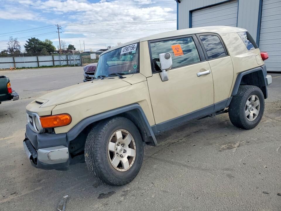 2008 TOYOTA FJ Cruiser