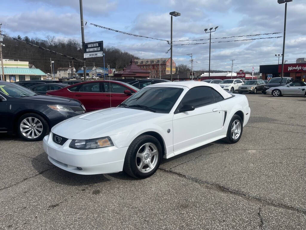 2004 FORD Mustang