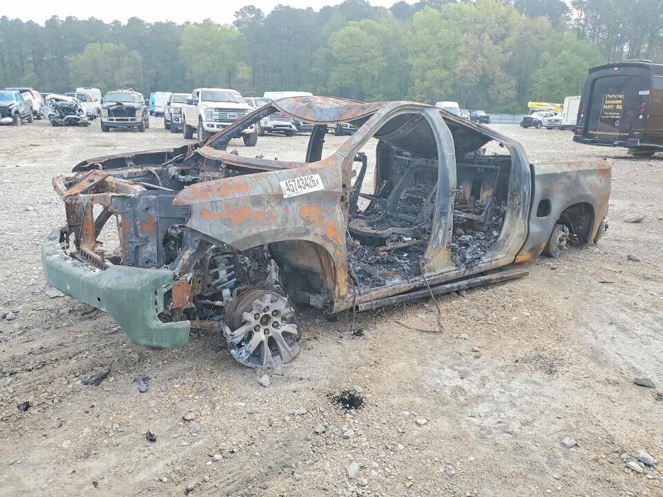 2021 CHEVROLET Silverado