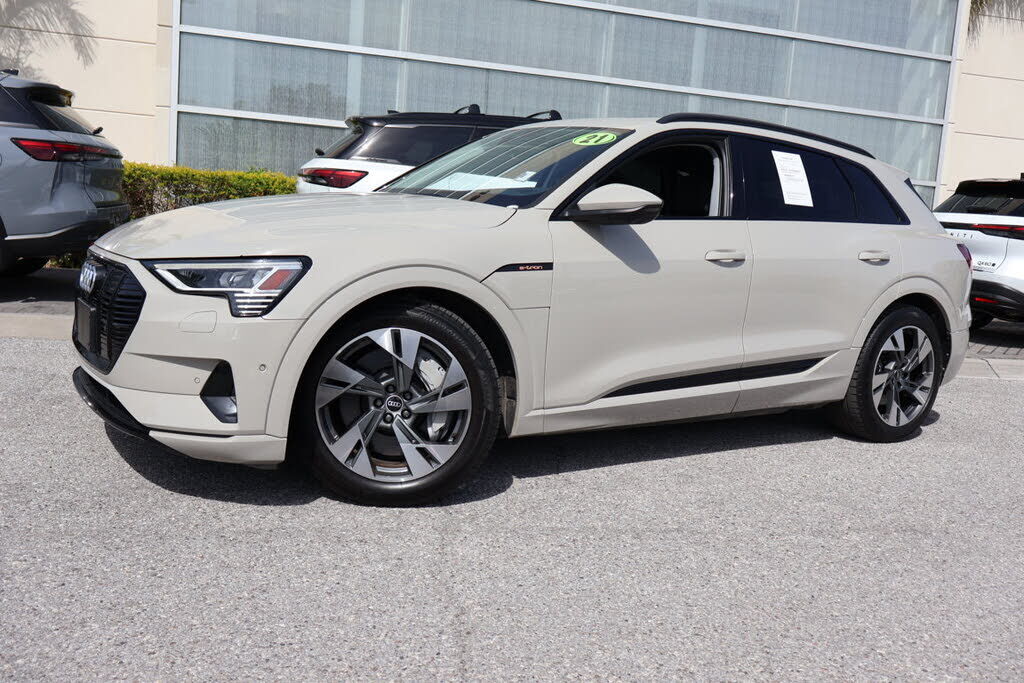 2021 AUDI e-tron