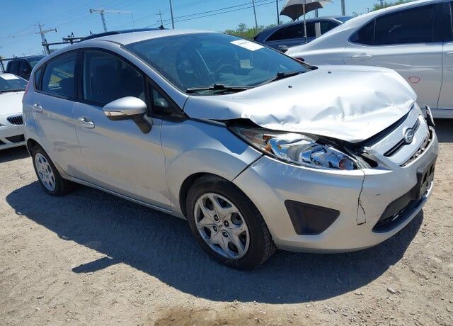 2013 FORD Fiesta