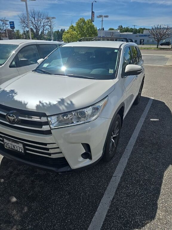 2019 TOYOTA Highlander