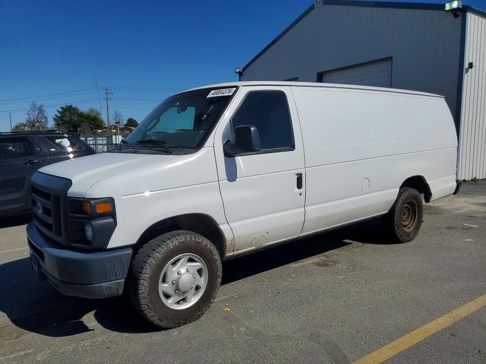 2013 FORD E-350