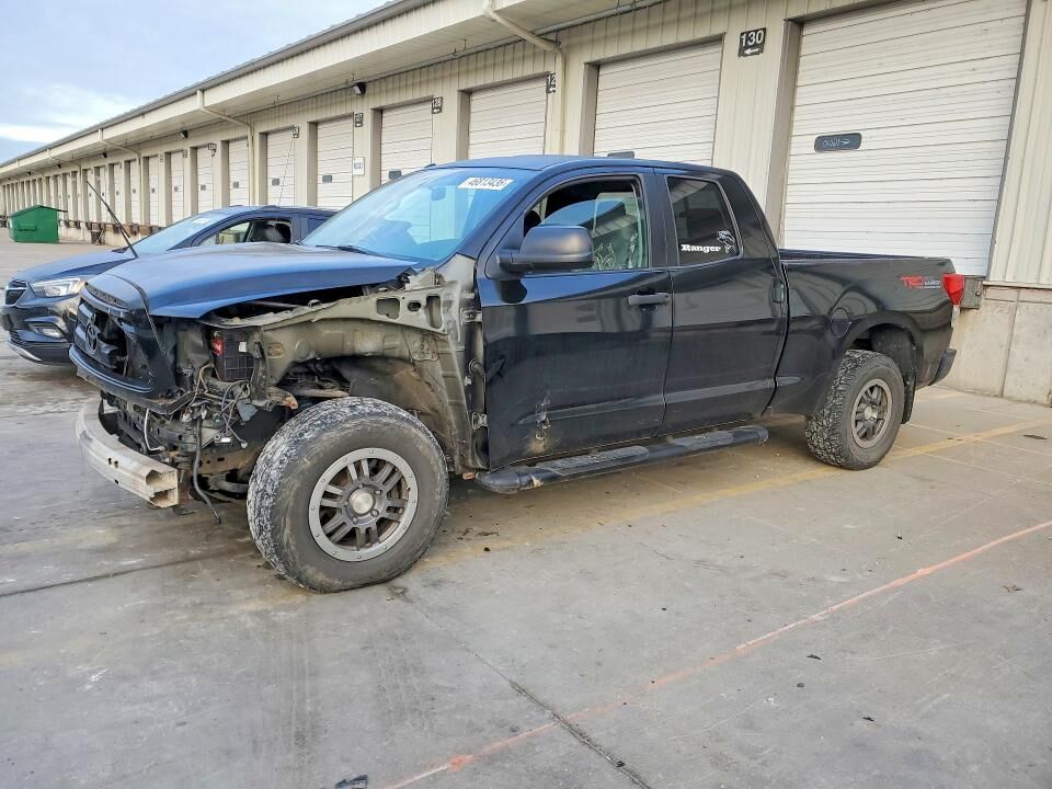 2010 TOYOTA Tundra